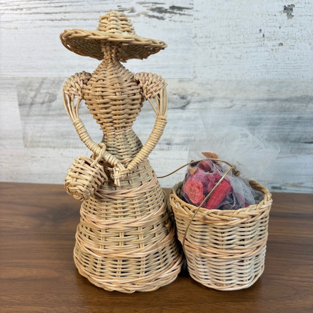 Vintage Hawaiian Hand Woven Wicker Rattan Doll with POTPOURRI Basket‎ 9"